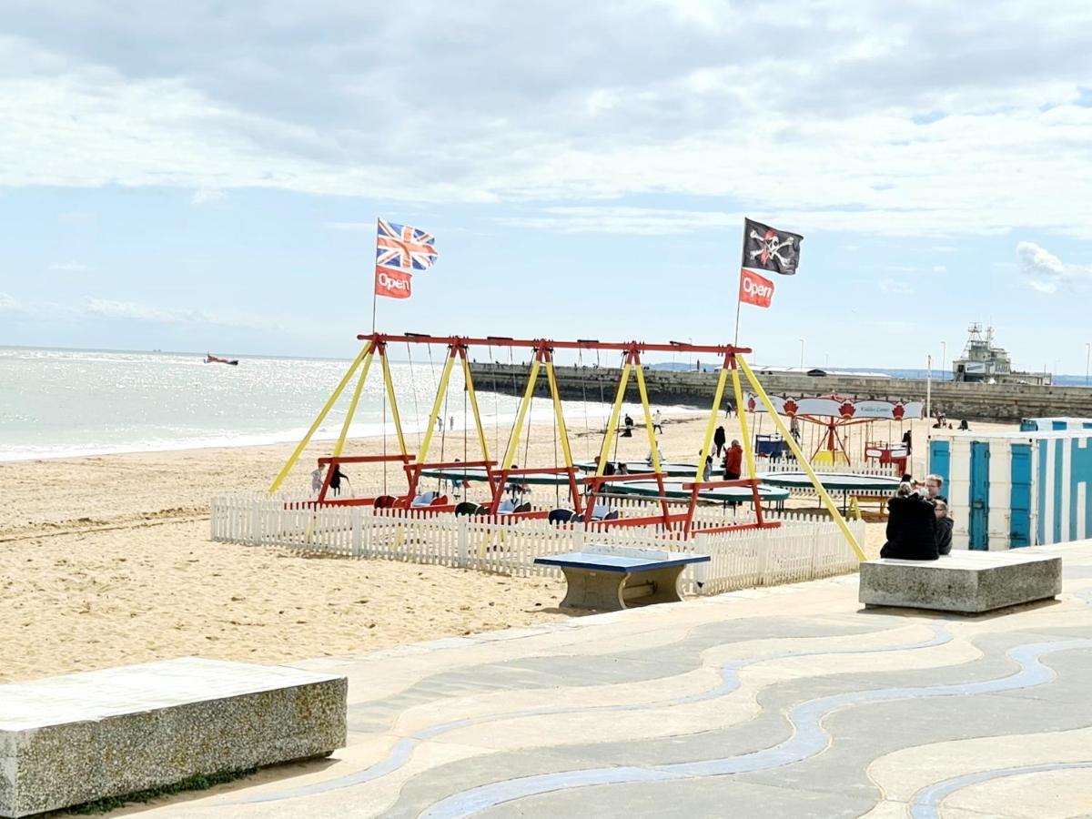 Shore Thing Beachfront Apartment Ramsgate - Sleeps 4 外观 照片